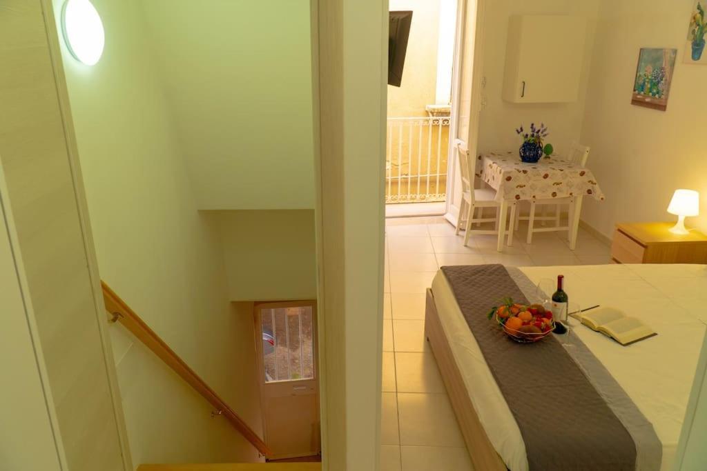Casa Charm Rosaapartmentsortigia Syracuse Exterior photo